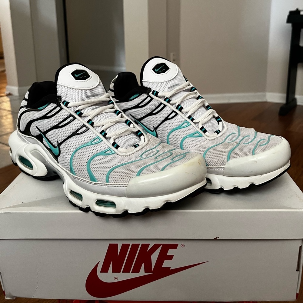 Air max plus hyper jade